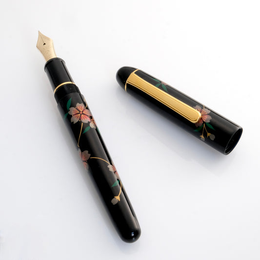 Platinum 3776 Kaga Taka Maki-e Fountain Pen - Sakura