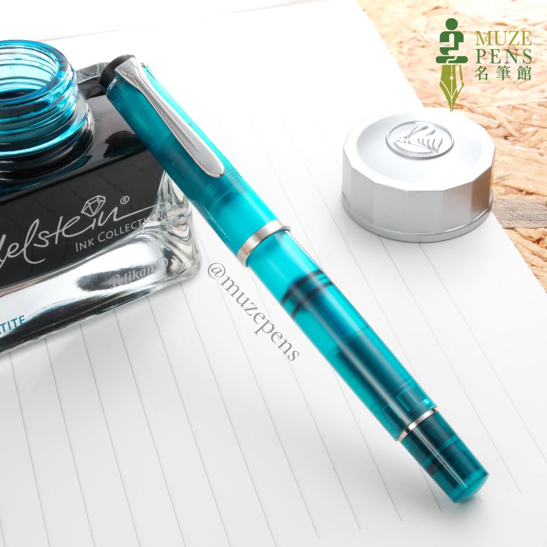 Pelikan Aquamarine Filled Pelikan M205 Fountain Pen Apatite (2022
