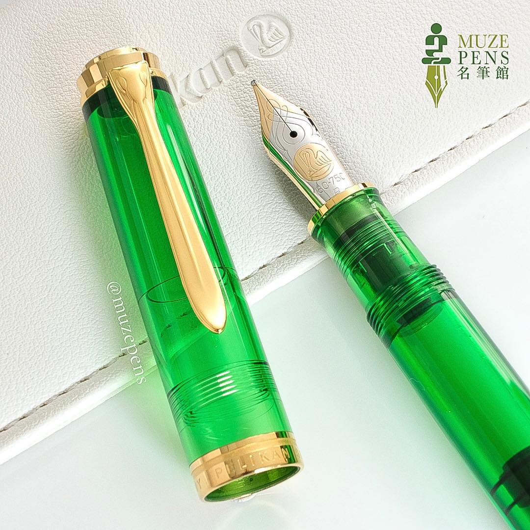 Pelikan M800 Fountain Pen - Green Demonstrator (2023 Special Edition)