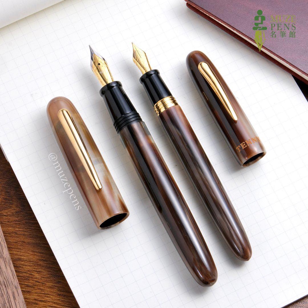 Tenny Jade Ox Horn Fountain Pen (Standard) 赤玉牛角 手工筆 (標準尺寸)