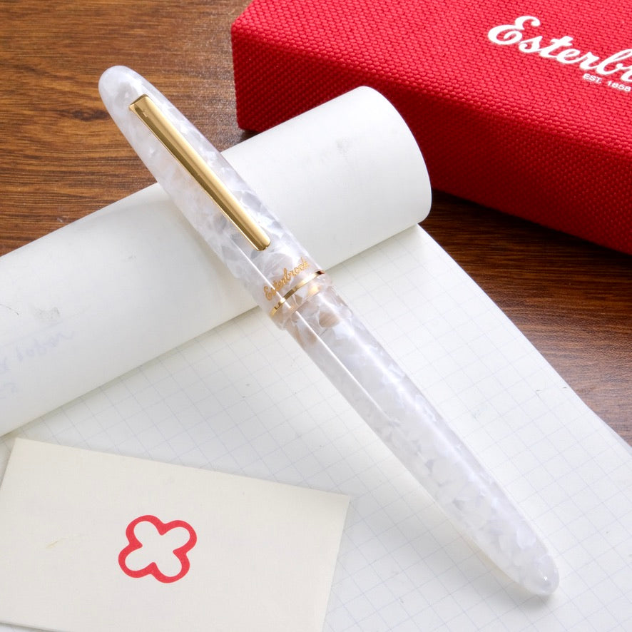 Esterbrook Estie Fountain Pen - Winter White (Gold Trim)
