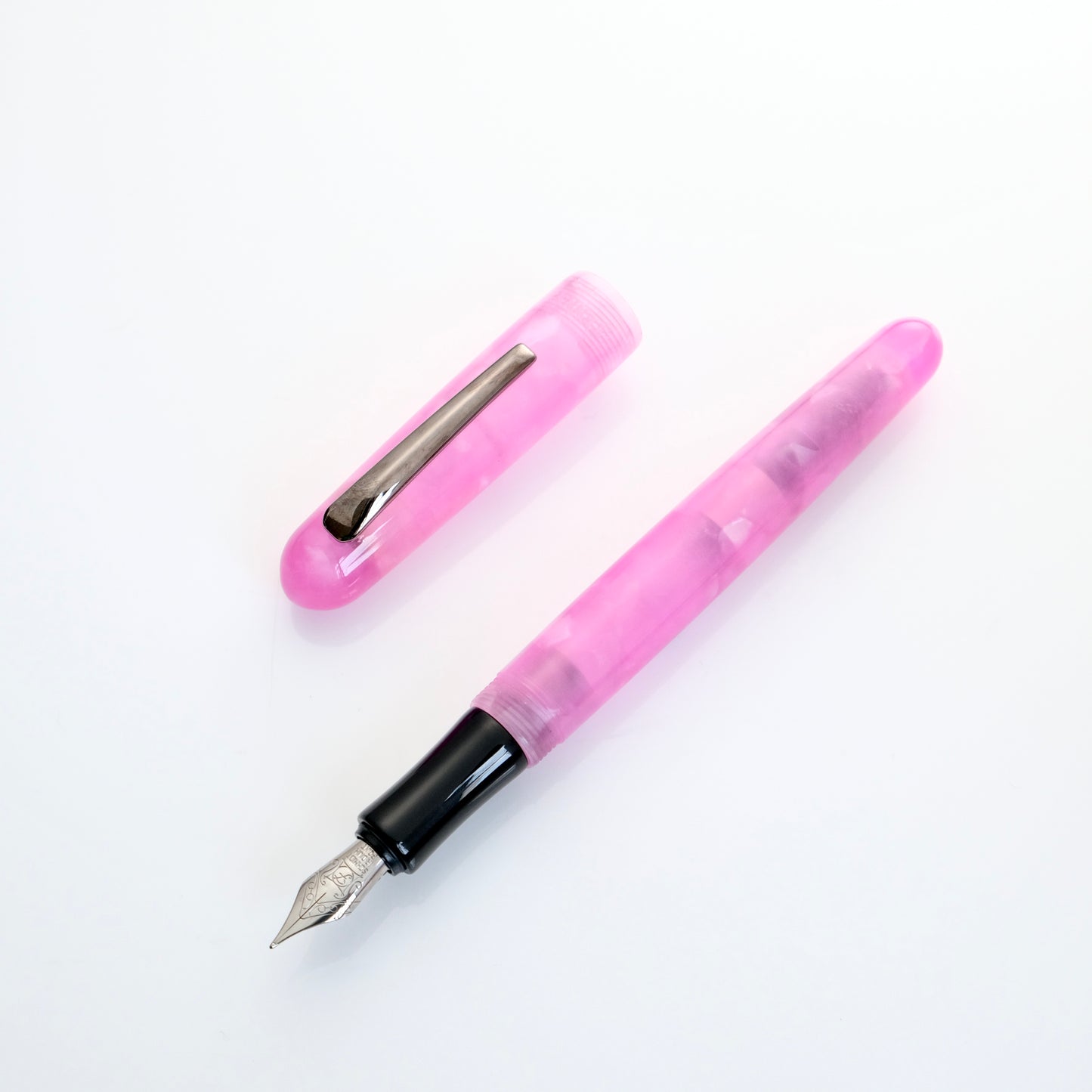 Tenny Carnival Fountain Pen - Pink ( 煙花粉)