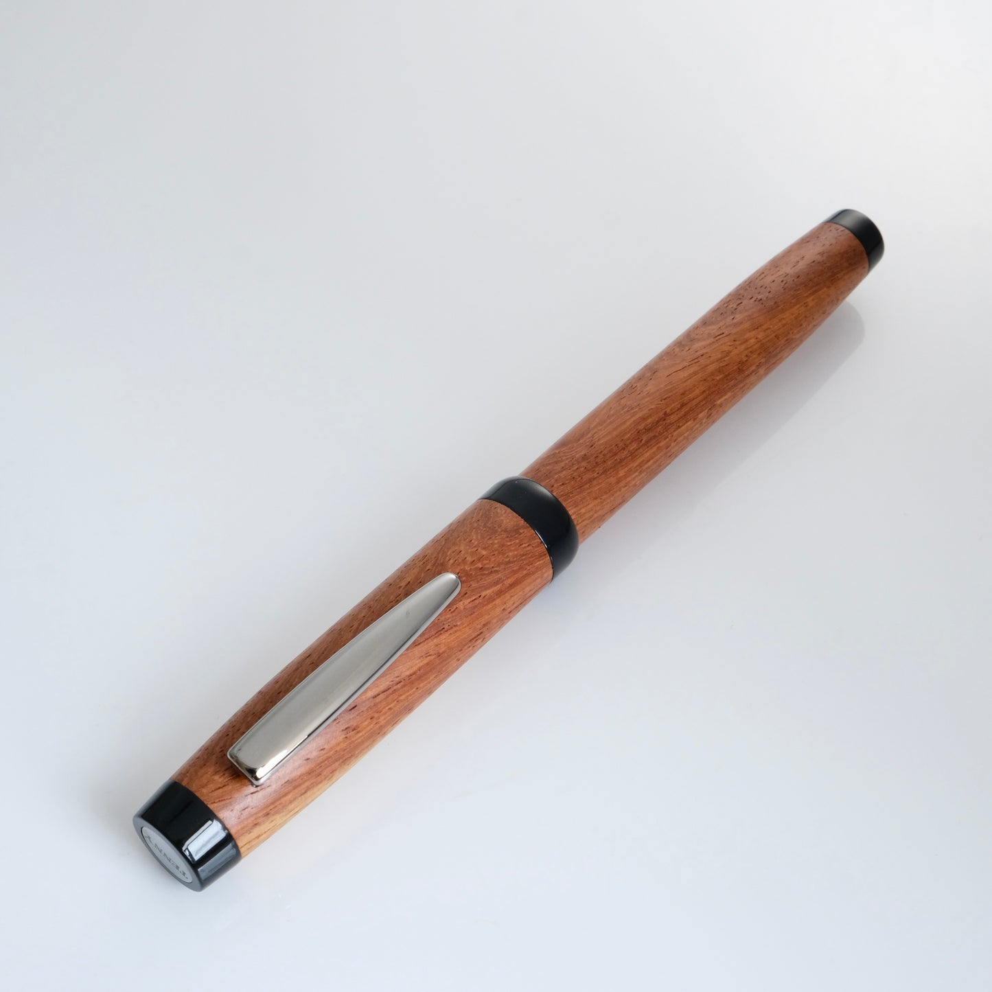 Tenny Jupiter Fountain Pen - Burmese Rosewood (緬甸花梨木)