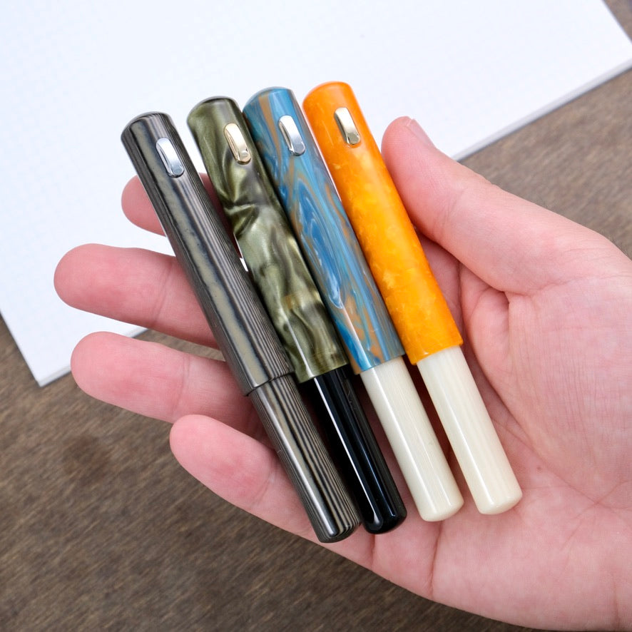 Fine Writing Int. Pencket Fountain Pen - Amber