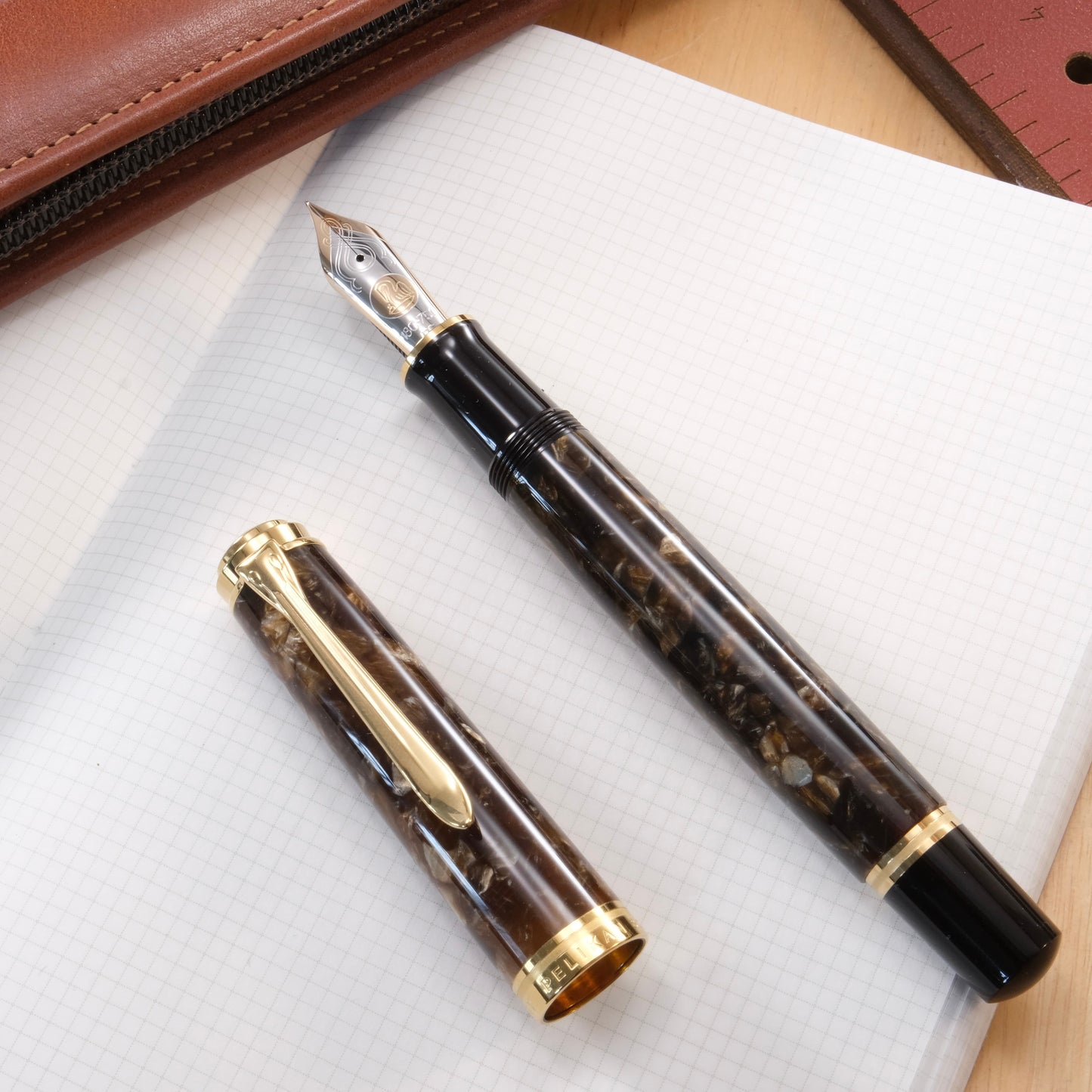 Pelikan M1000 Fountain Pen - Renaissance Brown