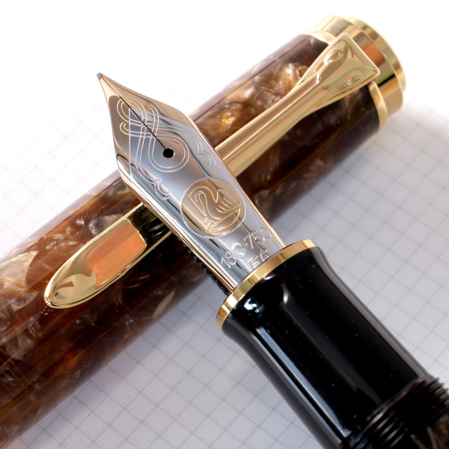 Pelikan M1000 Fountain Pen - Renaissance Brown