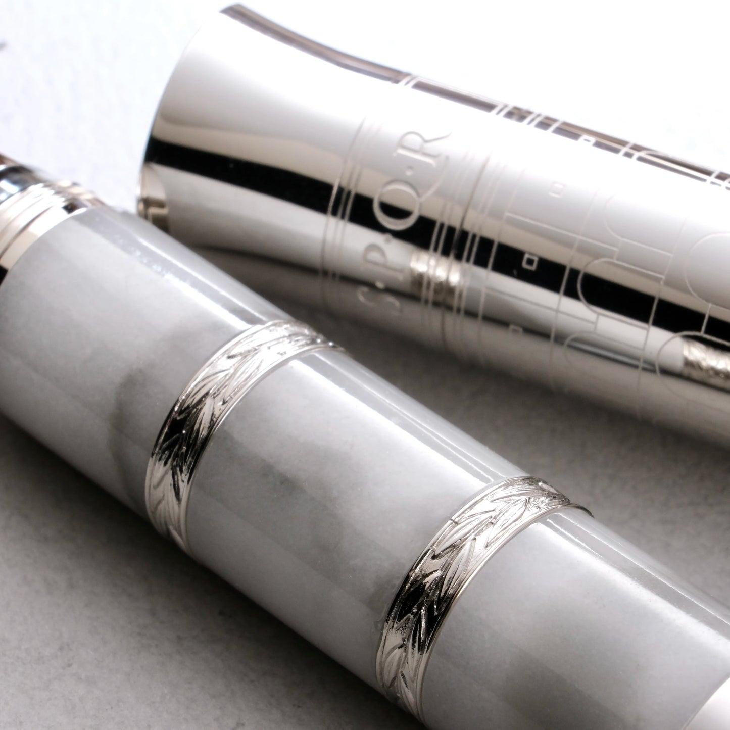 Graf von Faber-Castell Pen of the Year 2018 – Pillars of History - White Edition (Limited Edition)