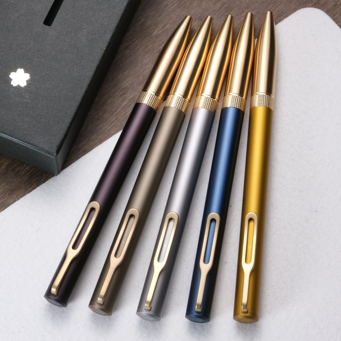 SAKURA craft_lab 007 Brass Gel Ink Pen - Sage Green