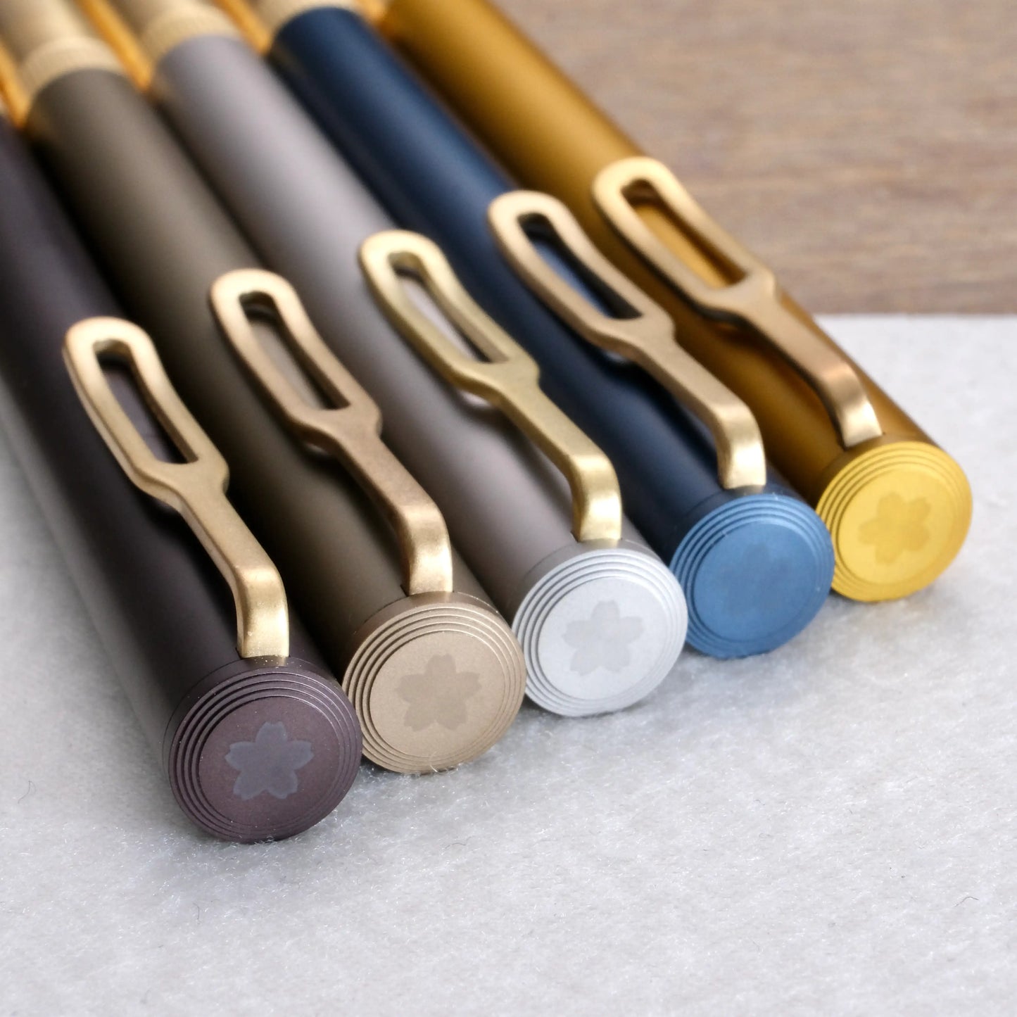 SAKURA craft_lab 007 Brass Gel Ink Pen - Sage Green