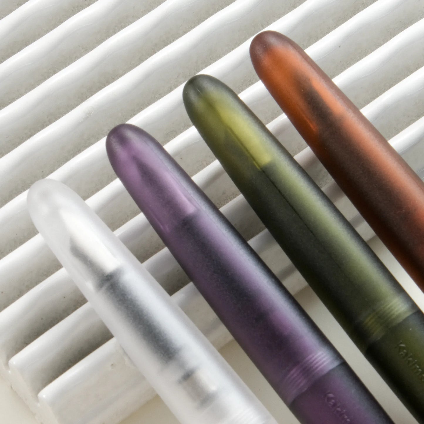 Kakimori Frost Fountain Pen - Violet