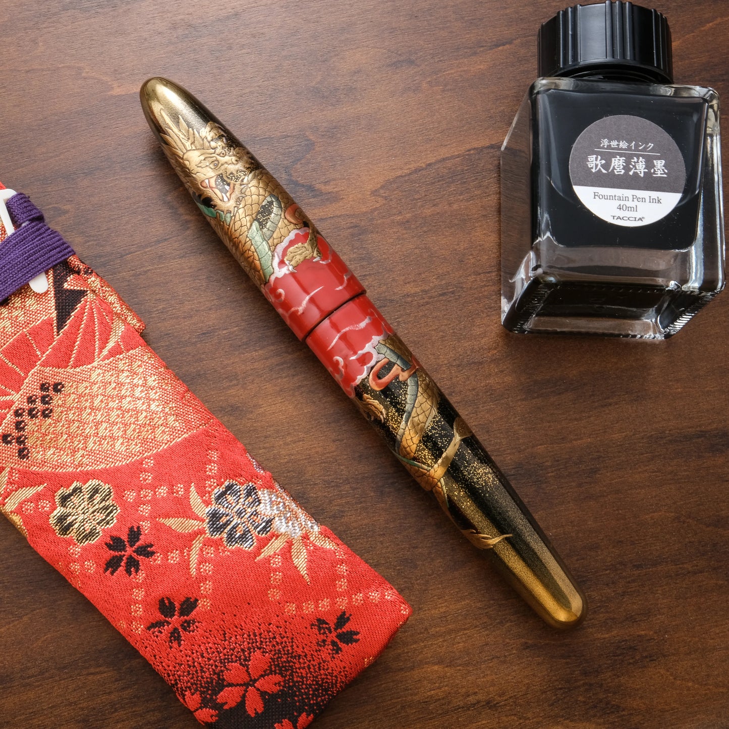 Taccia Empress Maki-e Fountain Pen - Double Dragon (2024 Limited Edition)