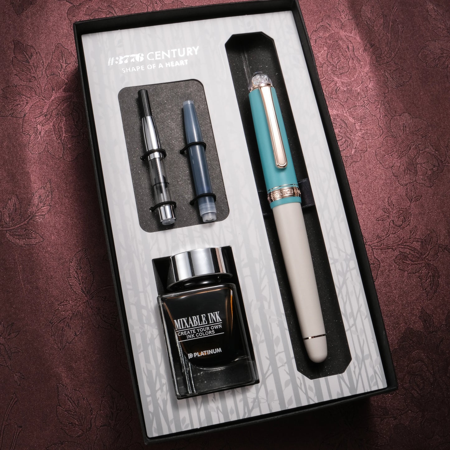 Platinum 3776 Shape of Heart Fountain Pen - Bluebird (Limited Edition)