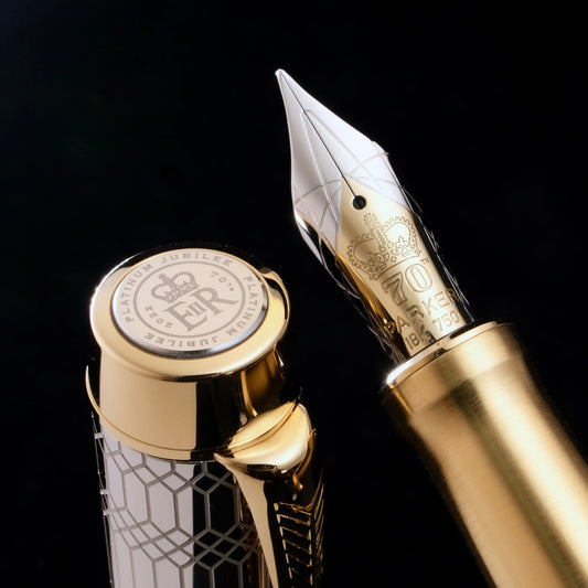 Parker Duofold Fountain Pen - Queen’s Platinum Jubilee (Special Edition)
