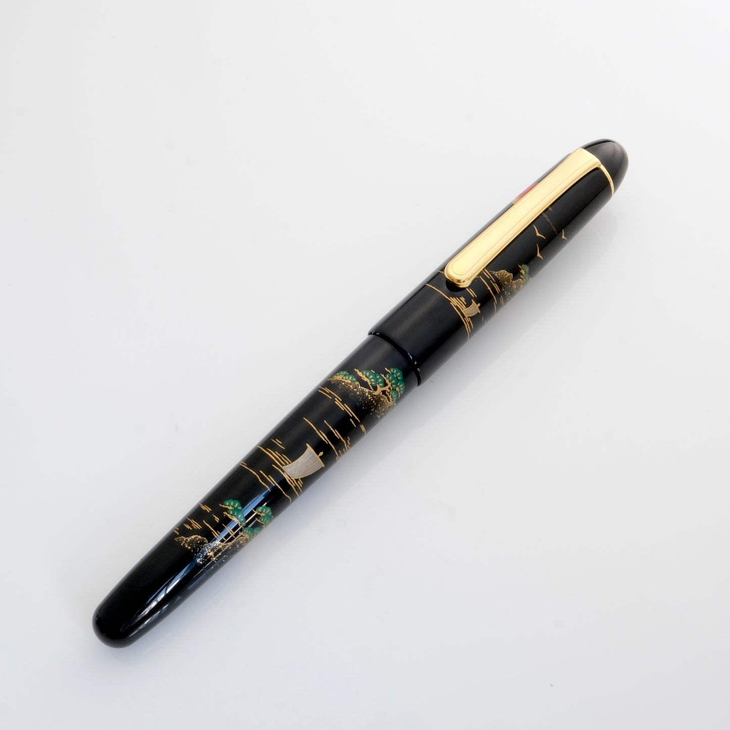 Platinum 3776 Century Urushi Maki-E Fountain Pen - Sansui