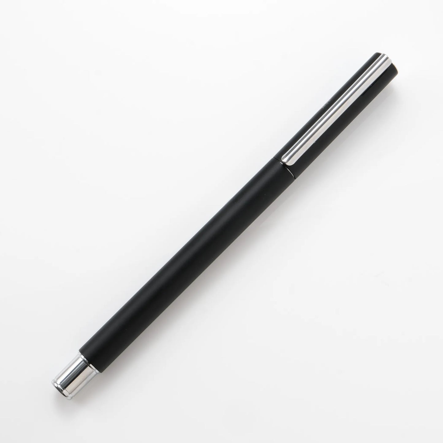 Faber-Castell Neo Slim Metal Fountain Pen - Black Matte (Shiny Chromed)