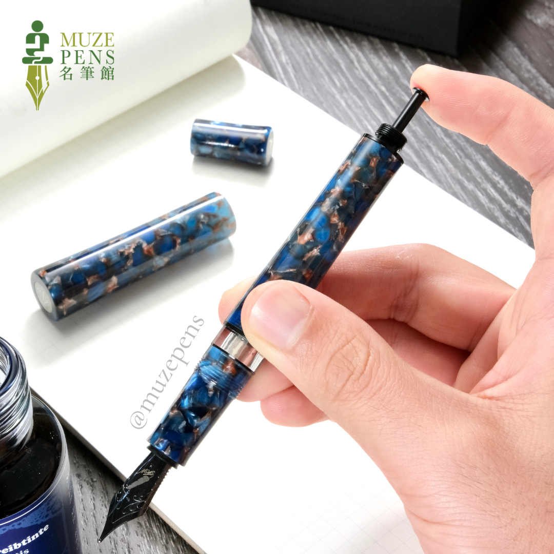 Fine Writing Int. Scepter Vacuum Filler Fountain Pen - Blue Scepter