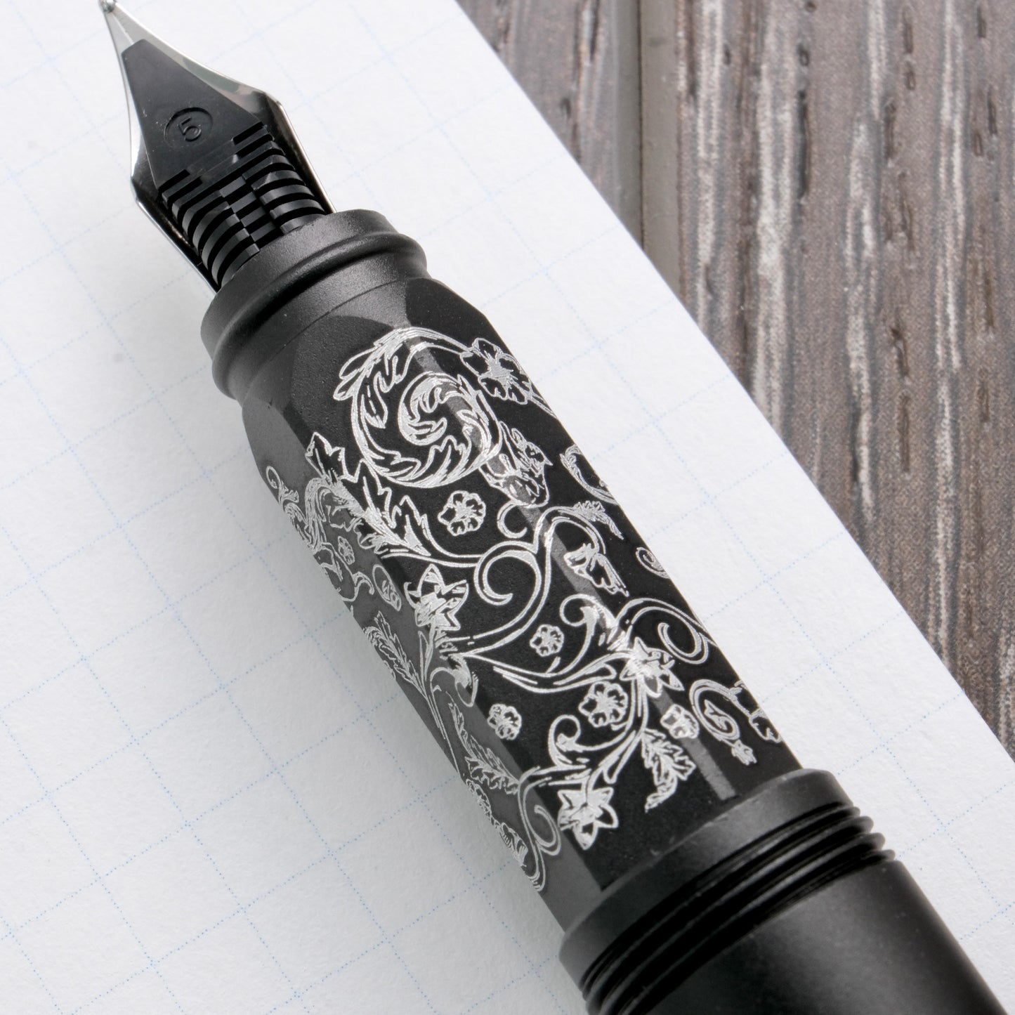 Ferris Wheel Press Aluminum Carousel Fountain Pen - Bearington Black (Limited Edition)