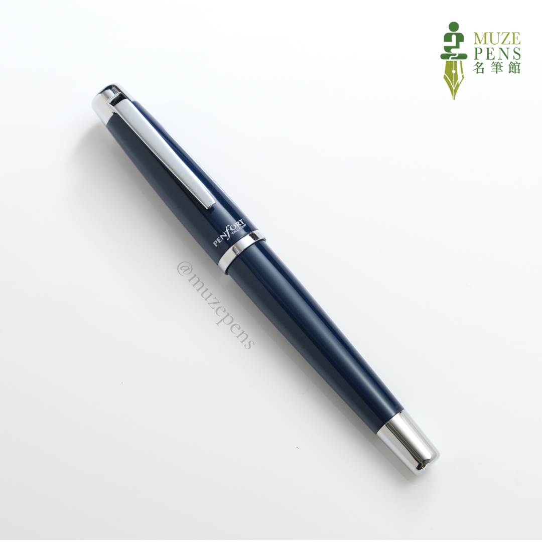 TACCIA PENFORT Urbane Fountain Pen - Navy Blue