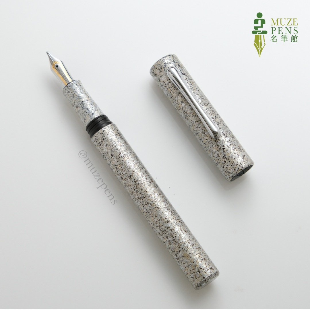 TACCIA Mikage-ishi (Granite Stone) Fountain Pen - White