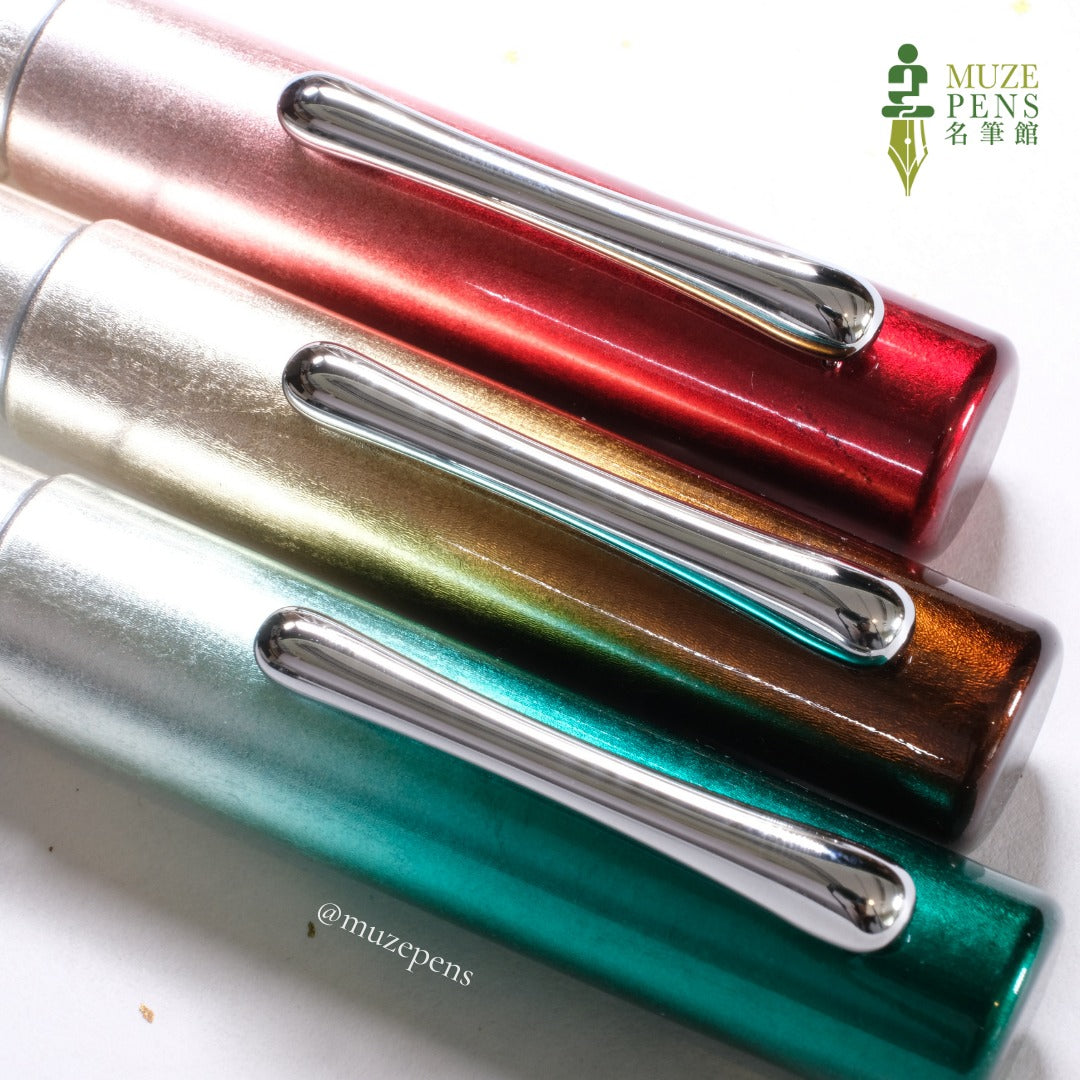 TACCIA Susogo Ginpaku Silver-Foil Urushi Fountain Pen - Sui-Gyoku (Jade)