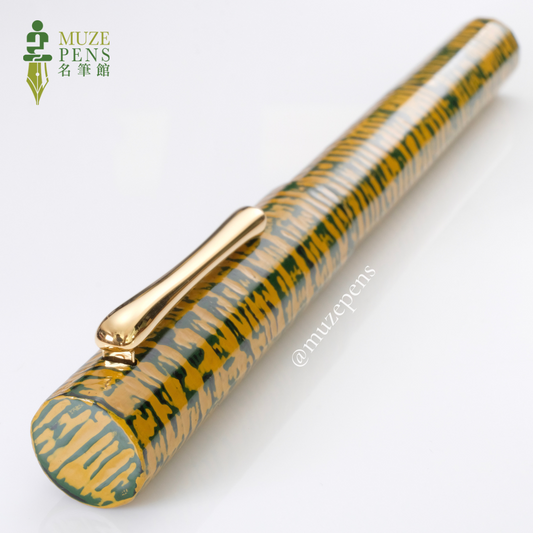 TACCIA Hyakko-Hisho Urushi Fountain Pen - Matsuba (Limited Edition)