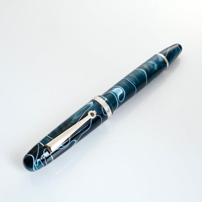 Penlux Masterpiece Grande Fountain Pen - Blue Swirl 活塞鋼筆 - 藍色漩渦