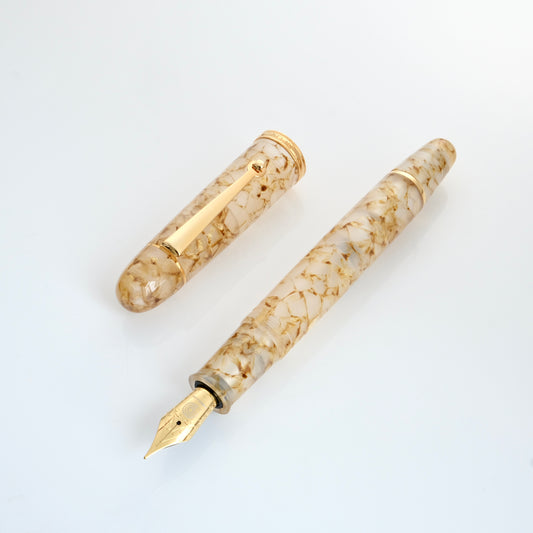 Penlux Masterpiece Grande Koi Fountain Pen - Golden Crystal 金水晶