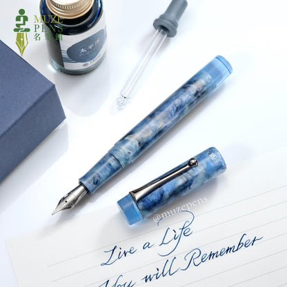 Opus 88 Demo Eyedropper Fountain Pen － Sapphire