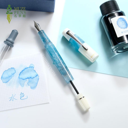 Opus88 Koloro Eyedropper Fountain Pen －White & Blue