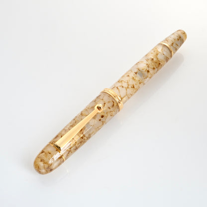 Penlux Masterpiece Grande Koi Fountain Pen - Golden Crystal 金水晶