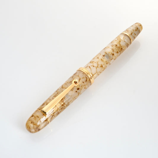 Penlux Masterpiece Grande Koi Fountain Pen - Golden Crystal 金水晶