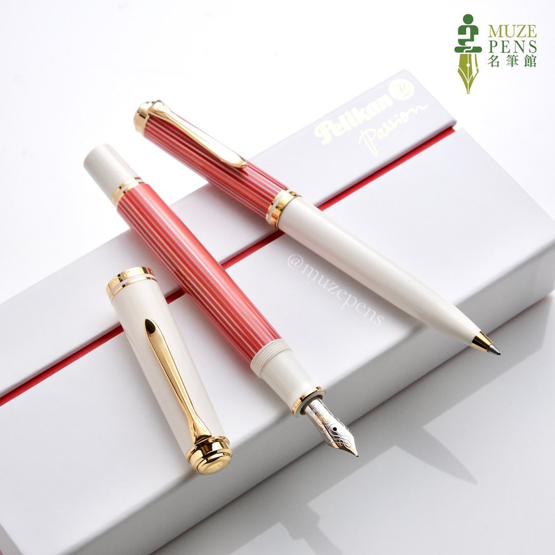 Pelikan M600 Fountain Pen - Red & White (2023 Christmas Edition)  活塞鋼筆 - 紅白條紋