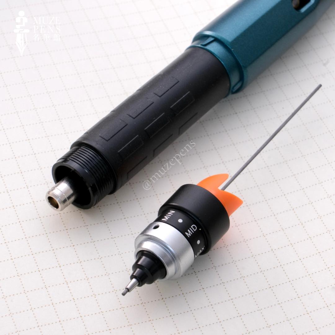 UNI Kurutoga Dive 0.5mm Mechanical Pencil - Twilight Orange