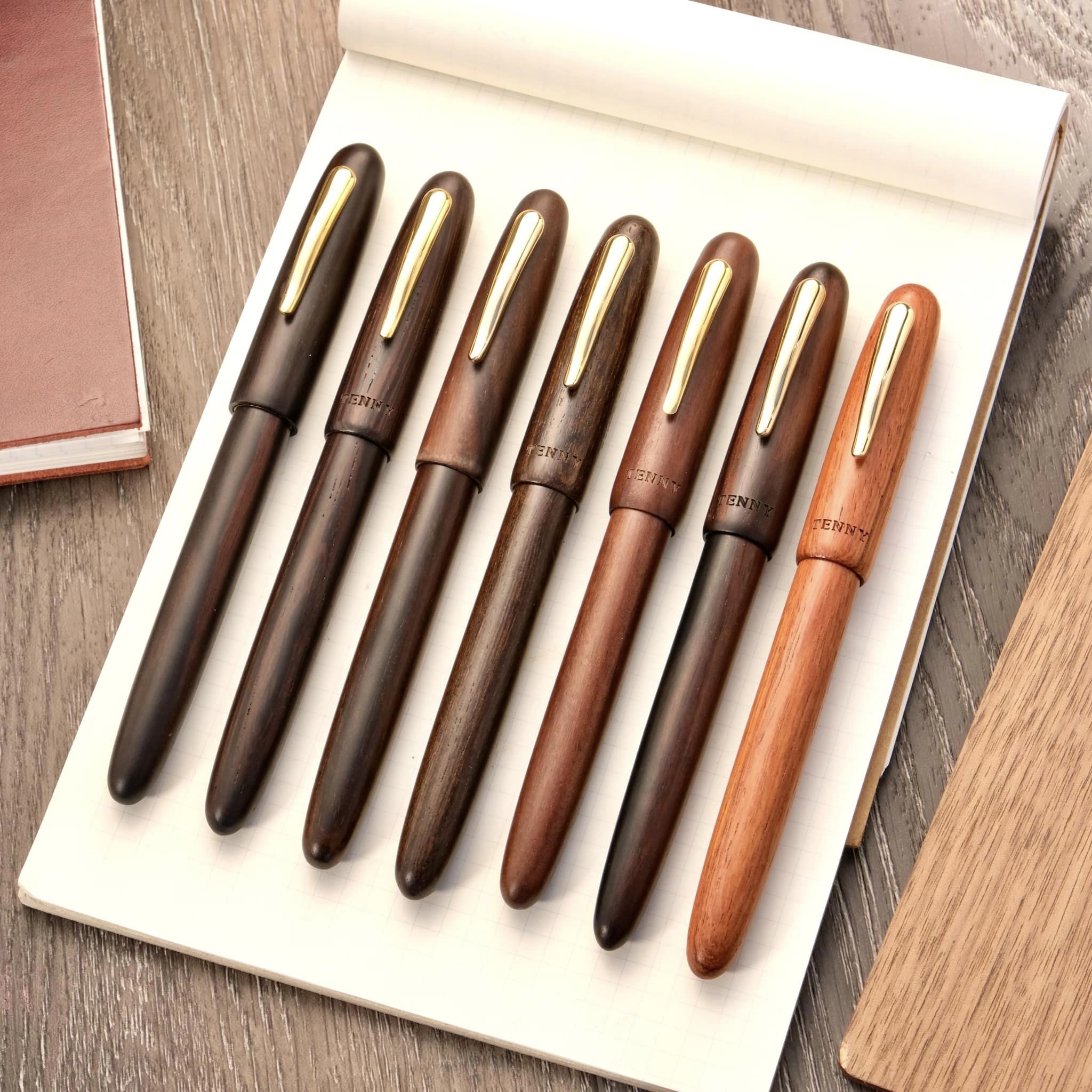 Tenny Small Round Fountain Pen - Black Sandalwood (黒檀木) – Muze Pens