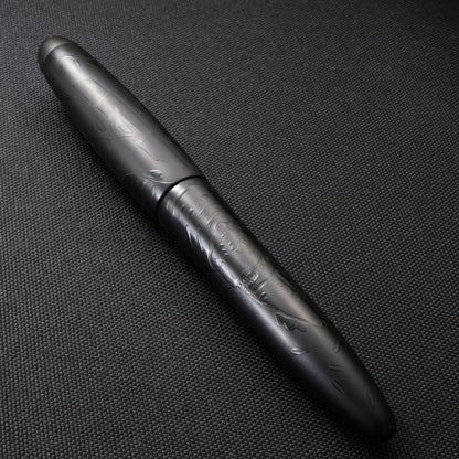 Platinum Izumo Maki-e Fountain Pen - Shikkoku Chikuringunkozu (Tiger)