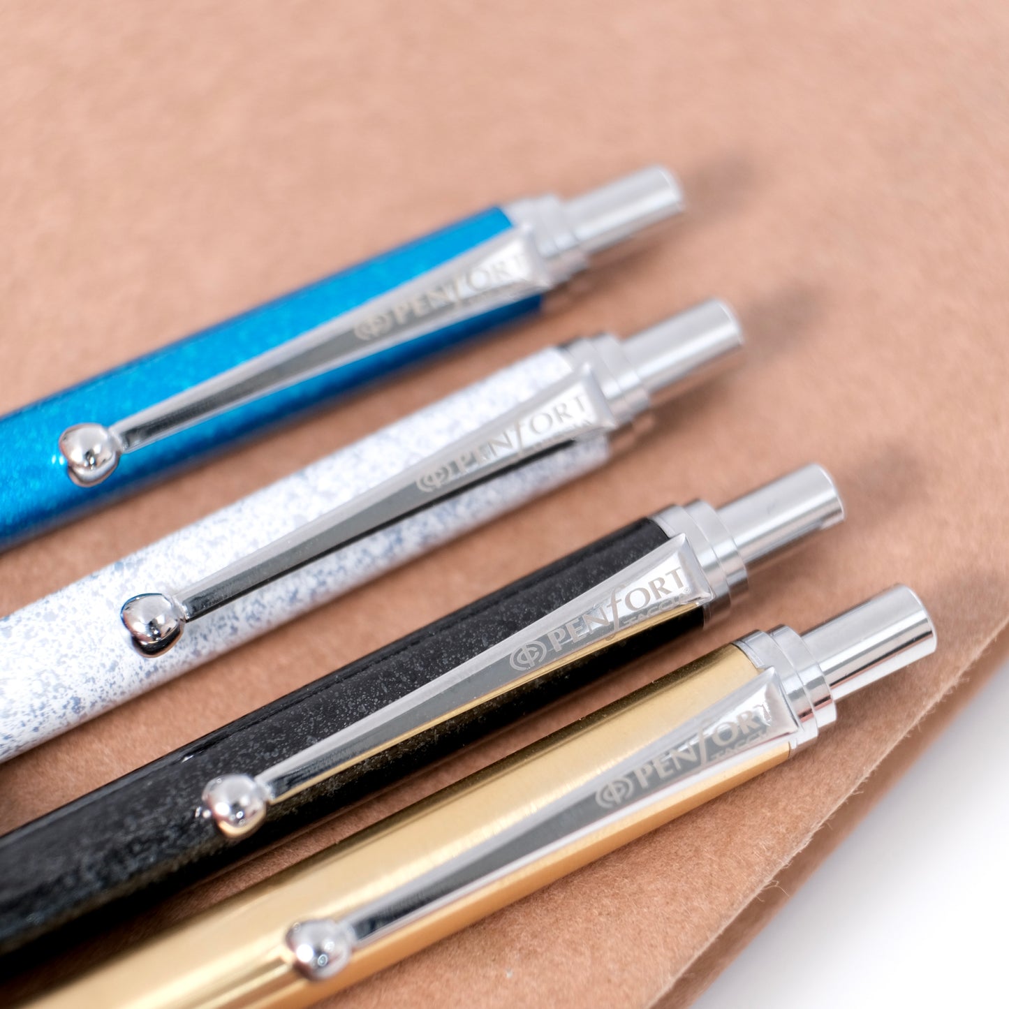 TACCIA PENFORT Lumicresta Ballpoint Pen - White