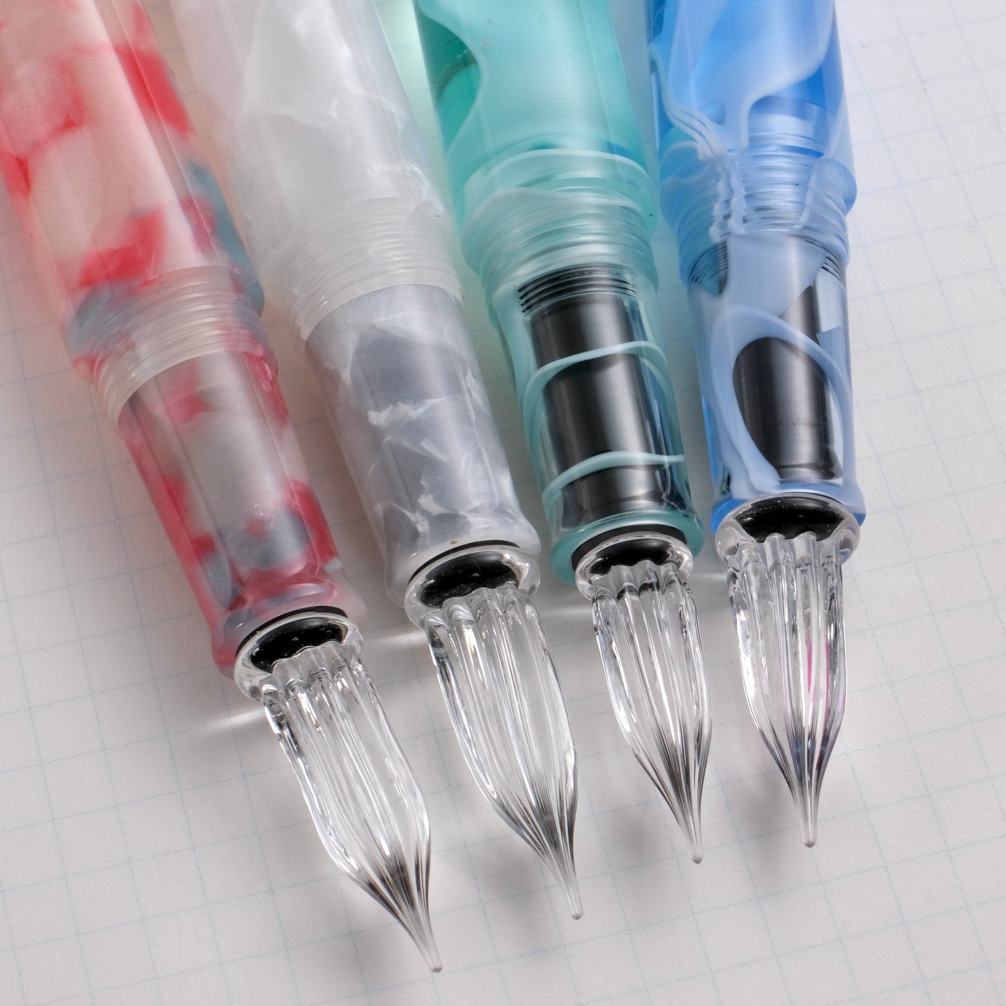 Teranishi Chemical Industry Guitar Glass Pen - Ice Blue