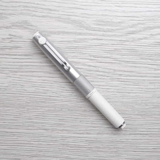 Uni-ball Zento Signature Retractable 3-Color Ballpoint Pen, Silver 0.38mm