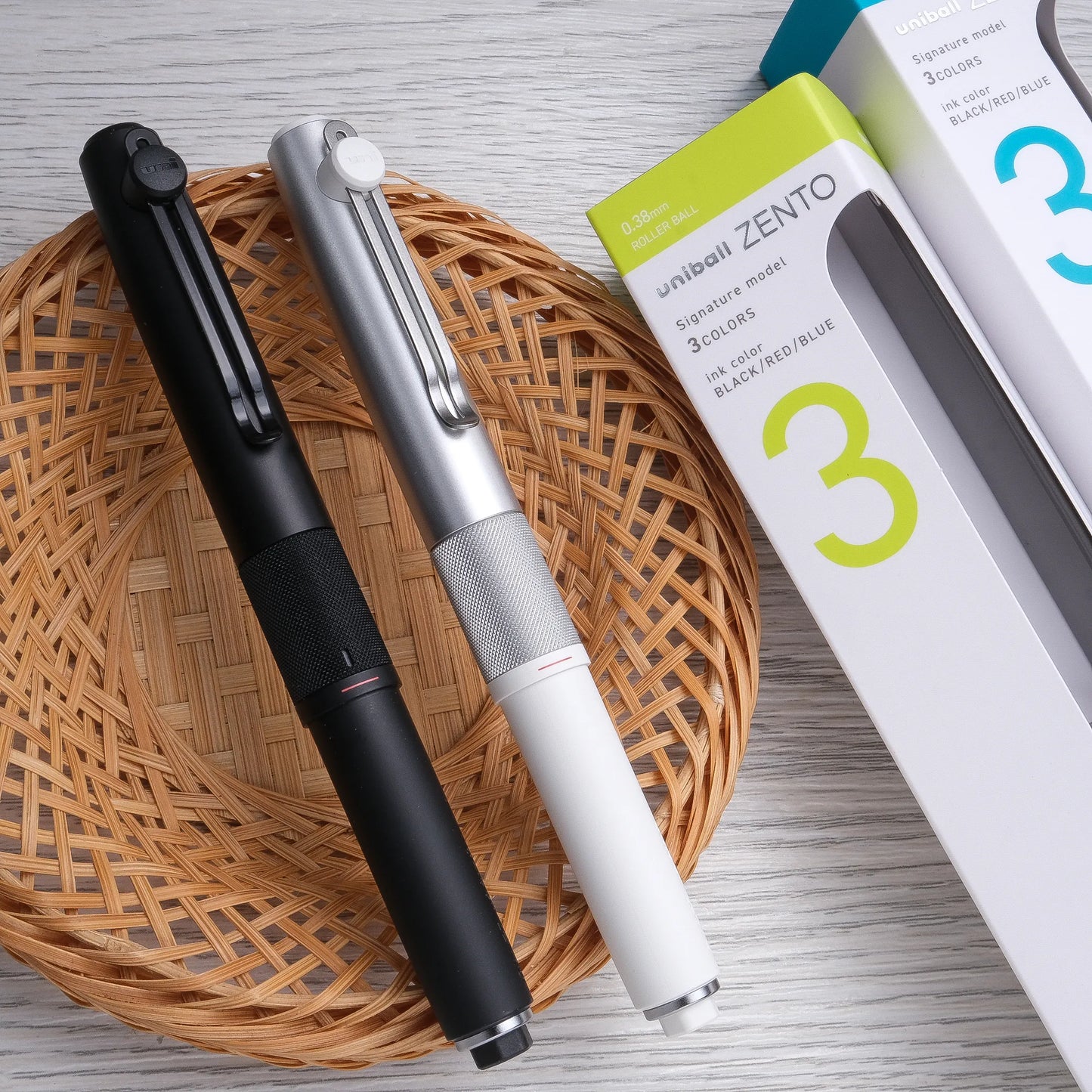 Uni-ball Zento Signature Retractable 3-Color Ballpoint Pen, Silver 0.38mm