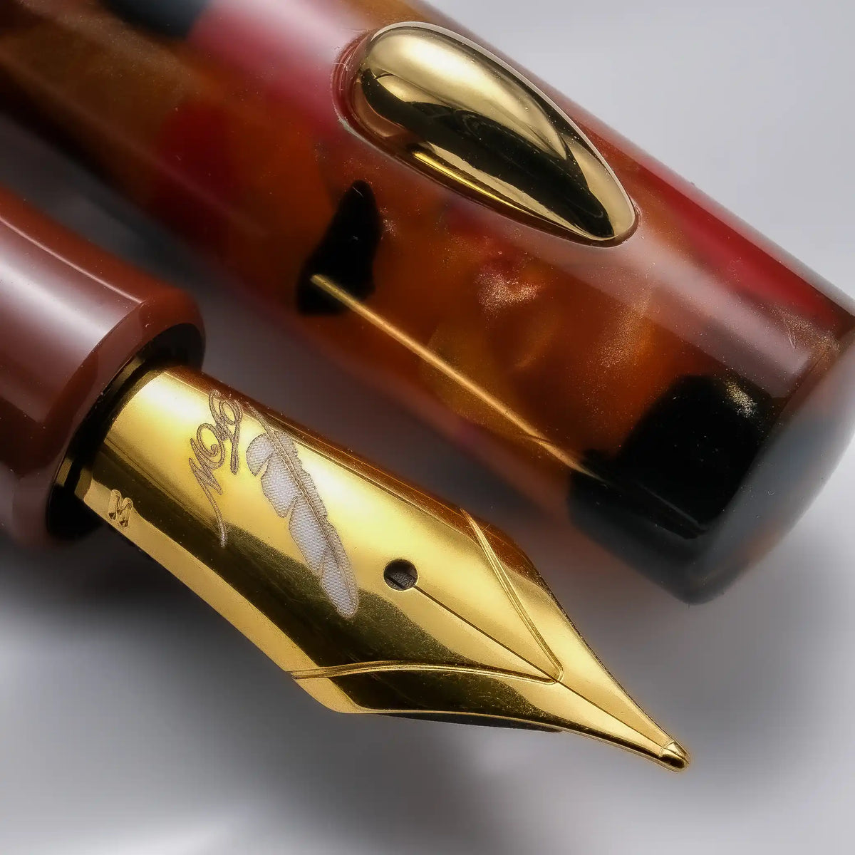 Fine Writing International Pencket V2 Fountain Pen - Roaring Age
