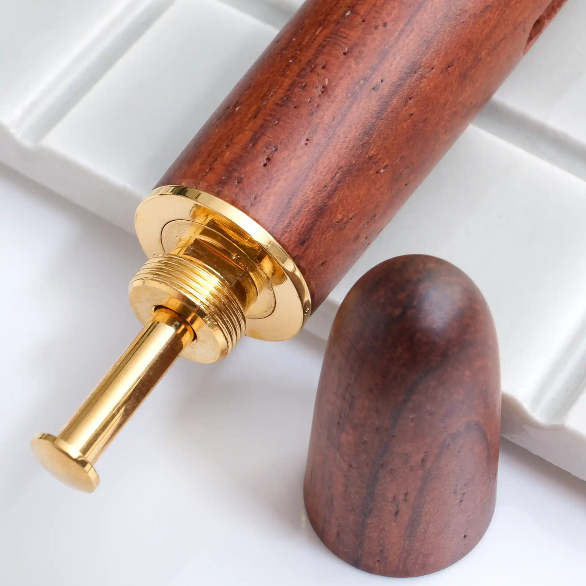 Fine Writing International Wooden Vacuum Filler Fountain Pen - Rosewood