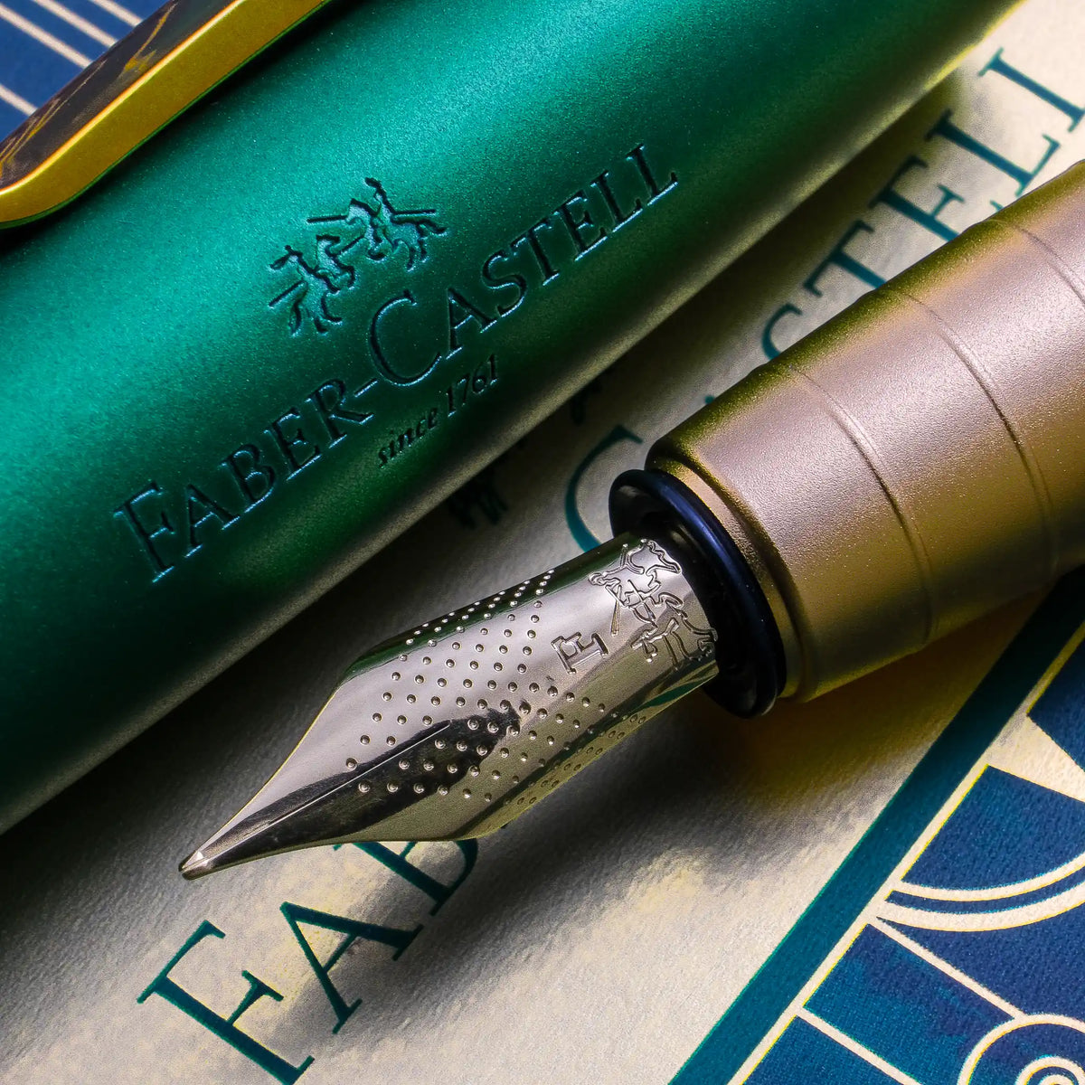 Faber-Castell Loom Fountain Pen Special Edition Gift Set - Gilded Green 鎏金綠