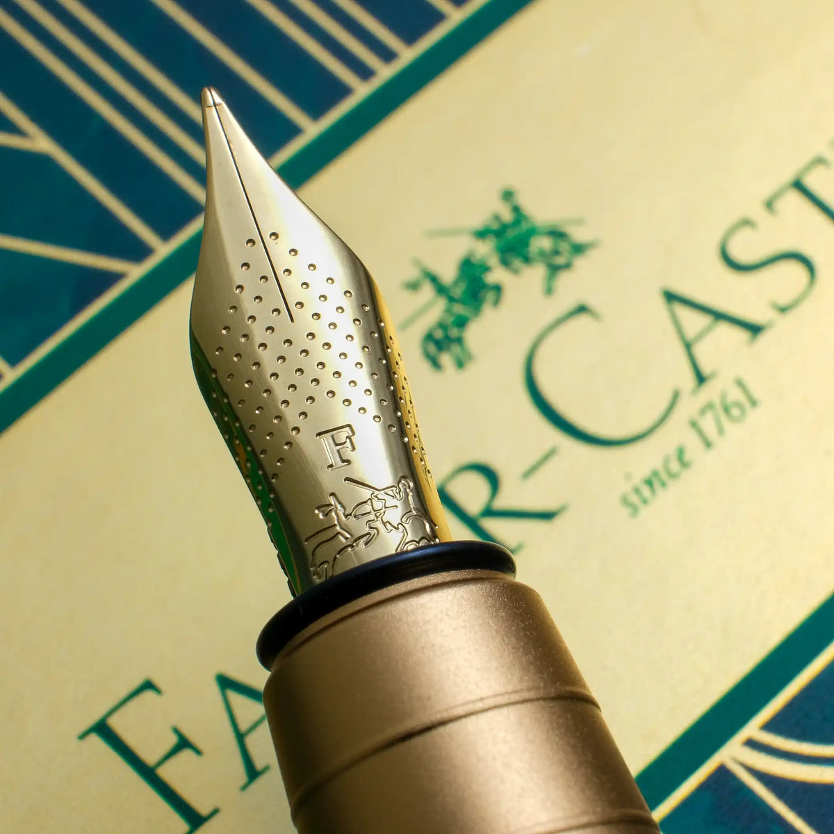 Faber-Castell Loom Fountain Pen Special Edition Gift Set - Gilded Green 鎏金綠