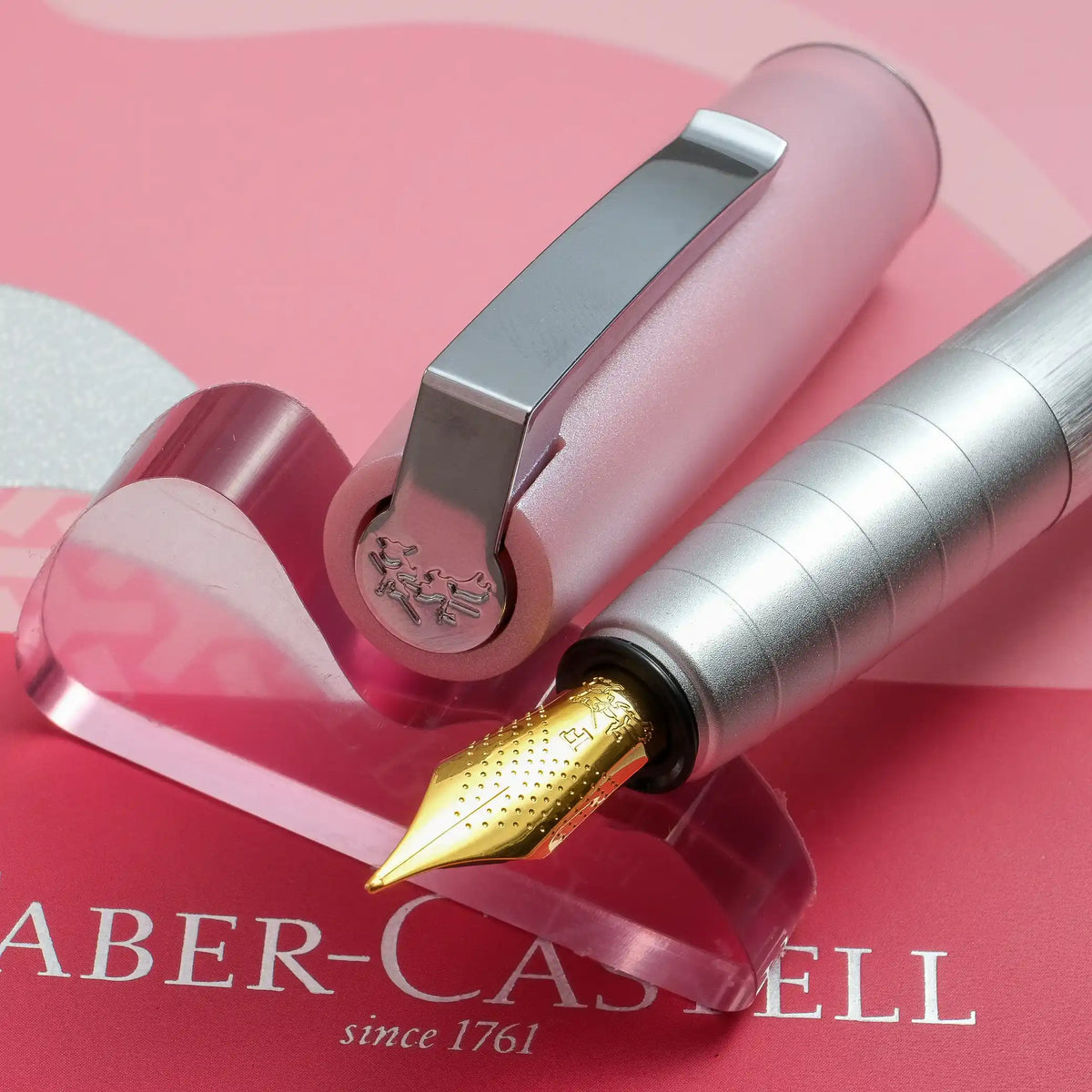 Faber-Castell Loom Fountain Pen Special Edition Gift Set - Pink