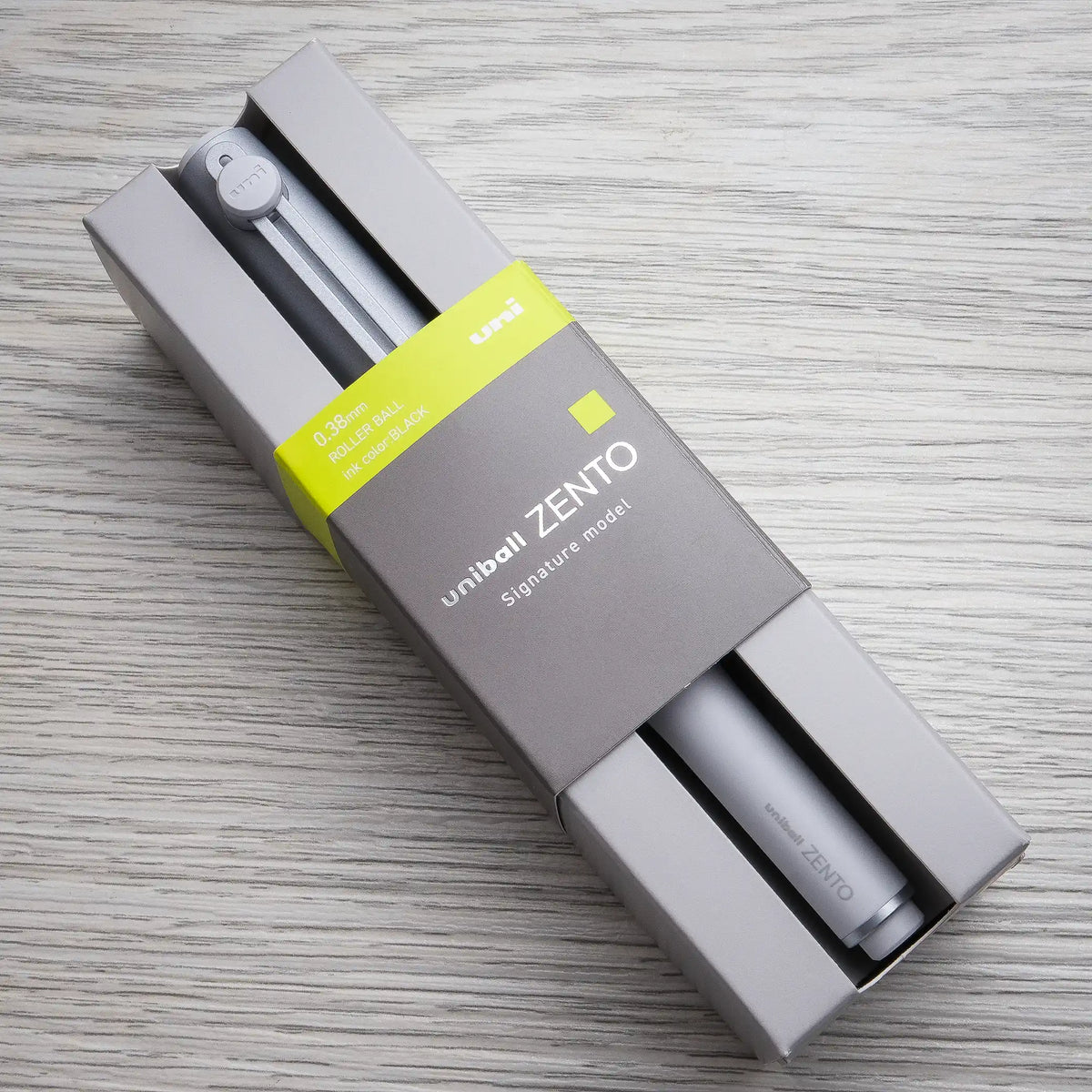 Uni-ball ZENTO Signature Rollerball Pen, Silver 0.3mm
