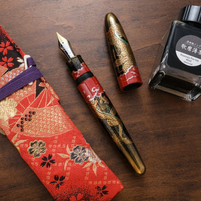 Taccia Empress Maki-e Fountain Pen - Double Dragon (2024 Limited Edition)