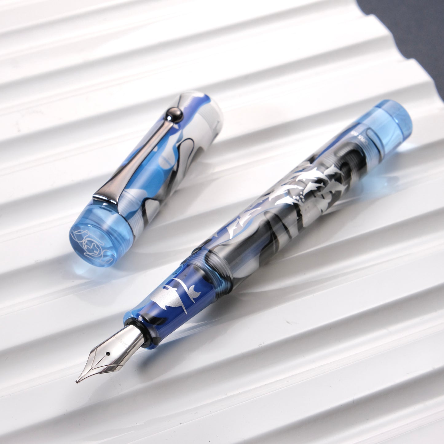 Opus 88 Ocean Demo Eyedropper Fountain Pen － Dolphin