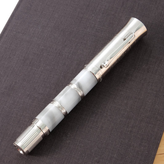 Graf von Faber-Castell Pen of the Year 2018 – Pillars of History - White Edition (Limited Edition)
