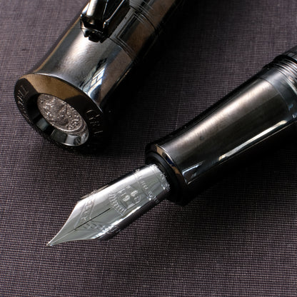 Graf von Faber-Castell Pen of the Year 2018 – Pillars of History - Black Edition (Limited Edition)