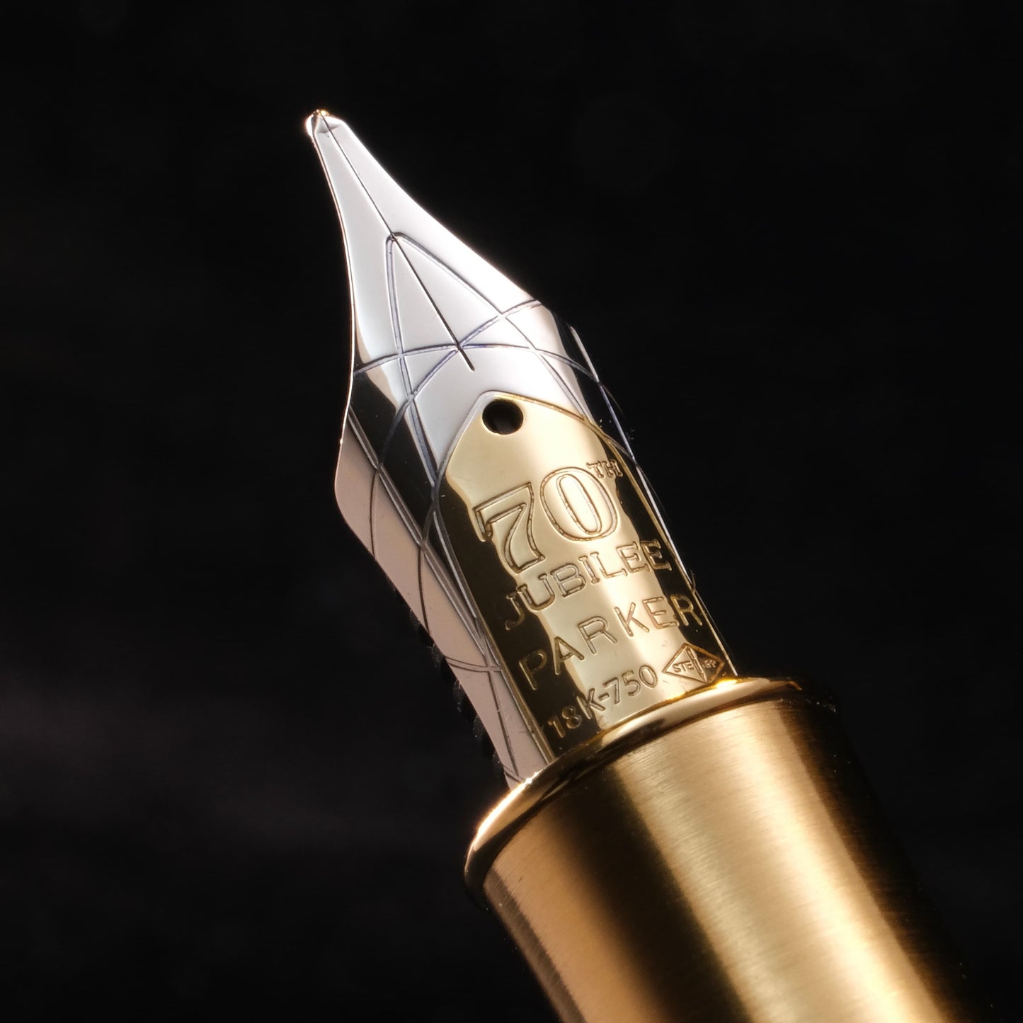 Parker Duofold Fountain Pen - Queen’s Platinum Jubilee (Special Edition)